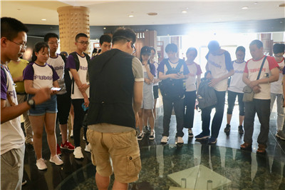 中医院博物馆讲解员讲解.jpg
