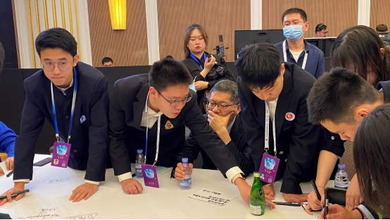 上海青少年与“最强大脑”共聚第三届世界顶尖科学家论坛2164.png