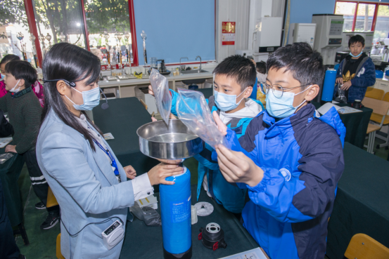 【活动掠影】科学种子绿色行动——走进现代工厂顺利举办(1)758 - 副本.png